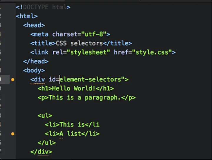 HTML 코드가 작성된 코드 에디터 화면